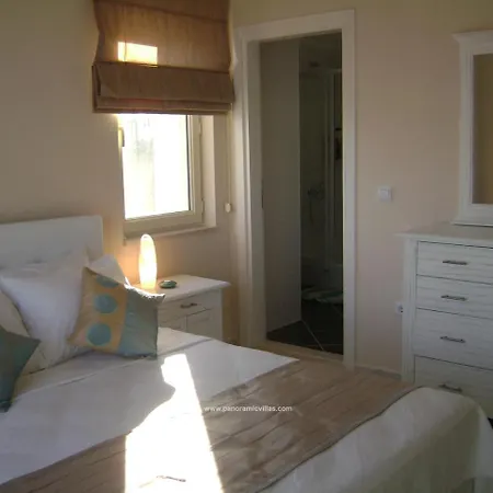 Hisar Sleeps 7 Pool Air Con Wifi *