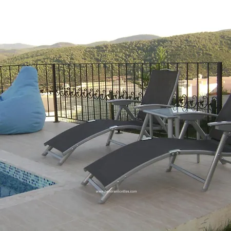 Hisar Sleeps 7 Pool Air Con Wifi *